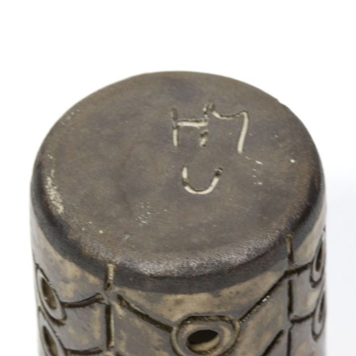 Opengewerkt vaasje van Hannie Mein