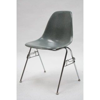 Eames DSS chair in grey - Retro Studio