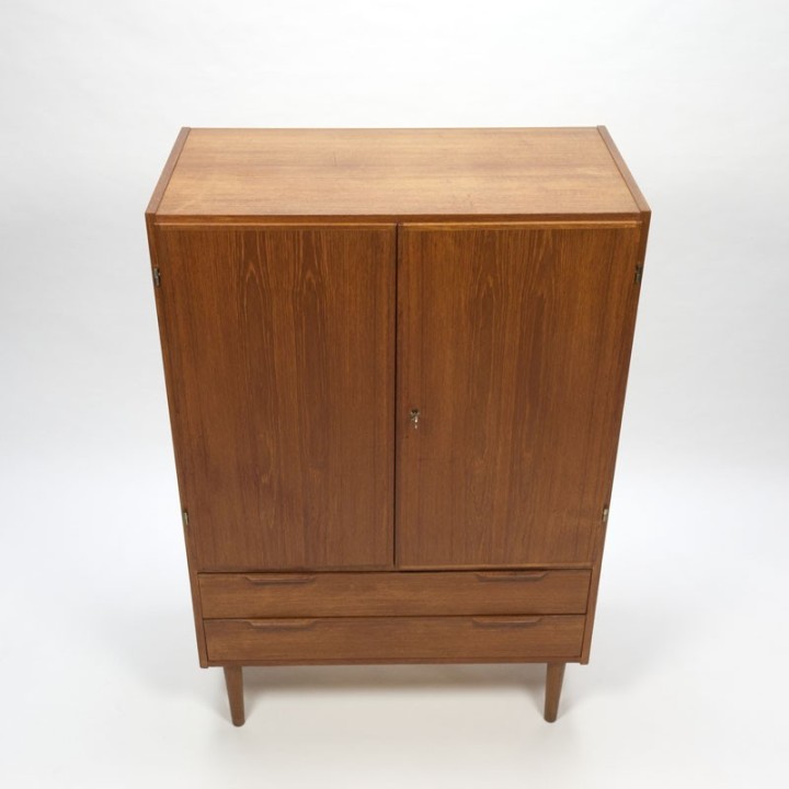 Smalle Deense teakhouten wandkast