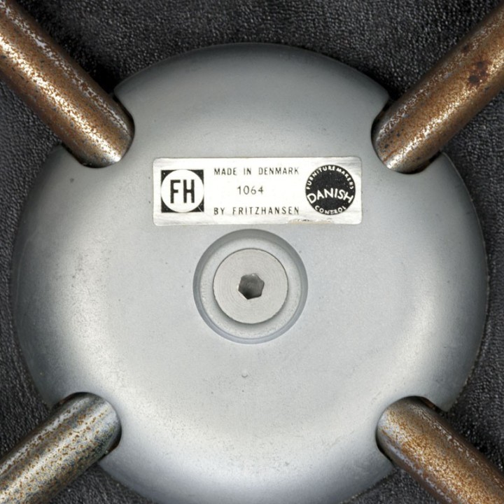 Vintage Arne Jacobsen vlinderstoel zwart skai