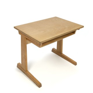 Vintage kinderbureau merk Casala