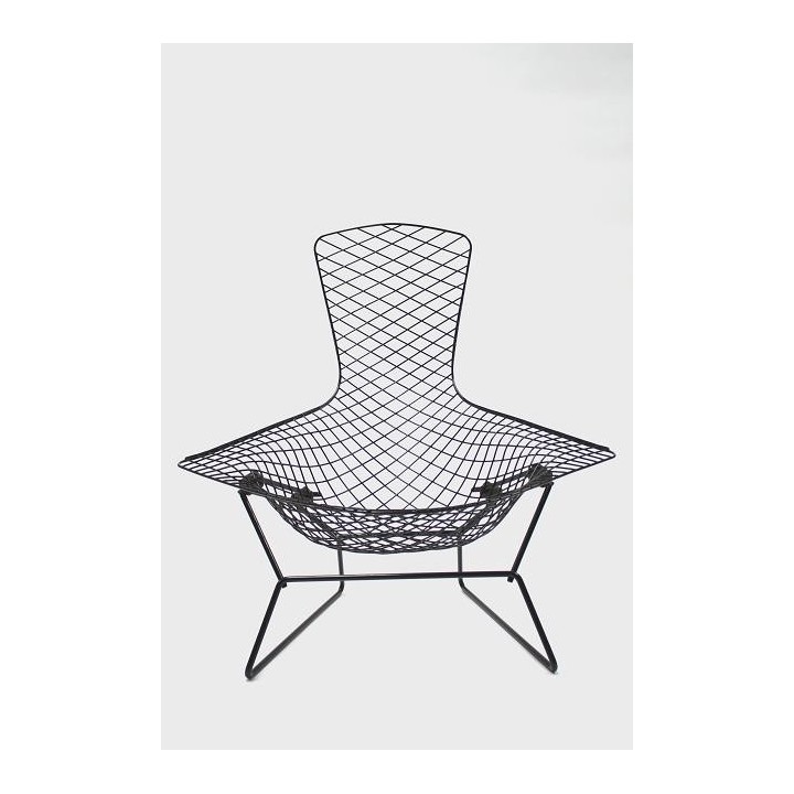 Bird chair by Harry Bertoia - Retro Studio