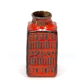 Vintage small vase by Bay Model 7014