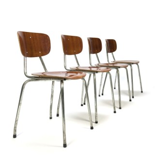 Deense vintage set van 4 industriële schoolstoelen