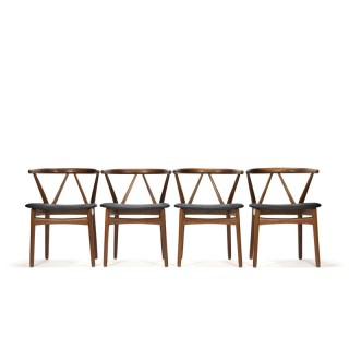 Vintage Henning Kjaernulf set eettafel stoelen model 255