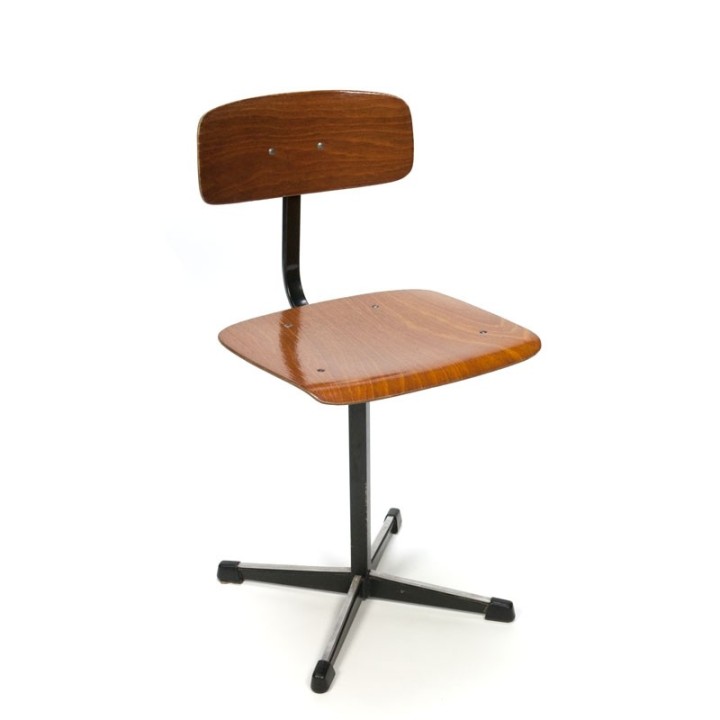 Industrieel vintage schoolbureau met stoel van Marko
