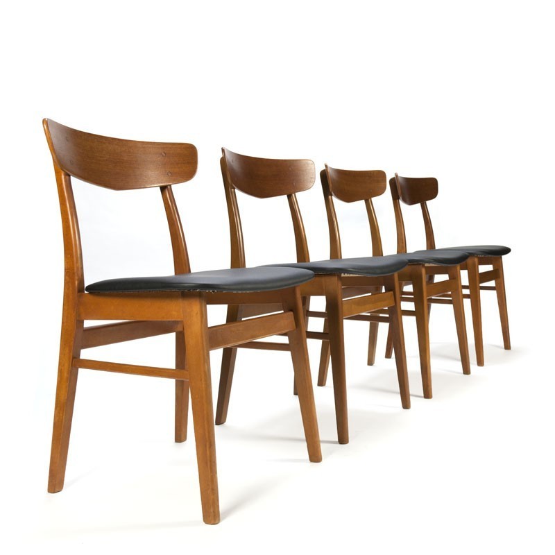 assistent tafereel Koor Teakhouten set van 4 Deense vintage stoelen - Retro Studio