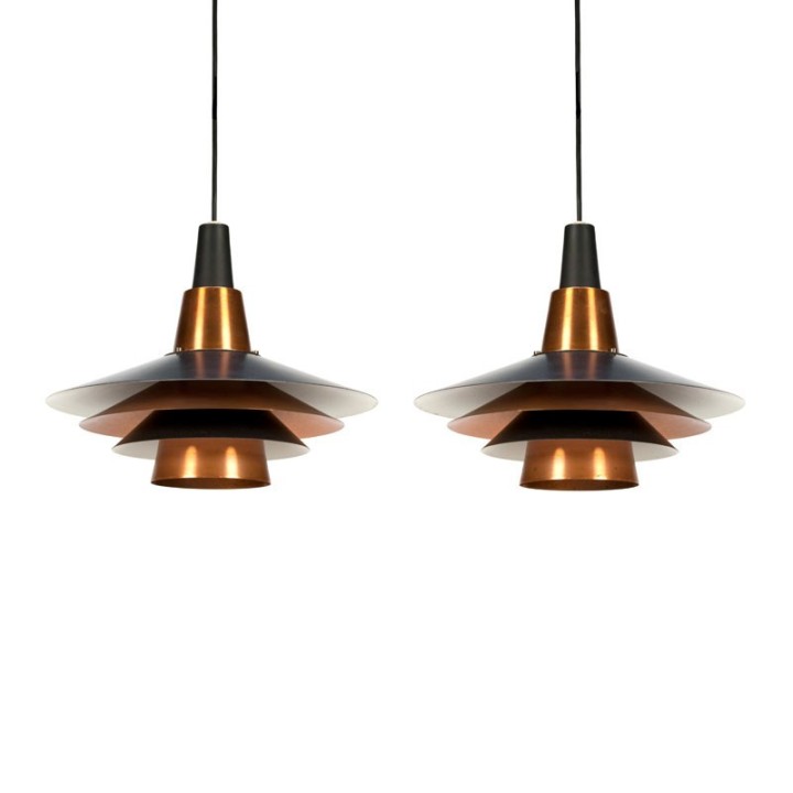 Vintage set Scandinavische hanglampen messing en zwart metaal