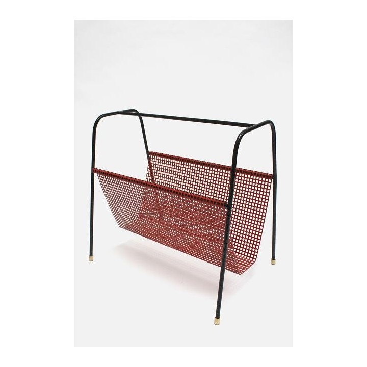 Metalen krantenrek rood - Retro Studio