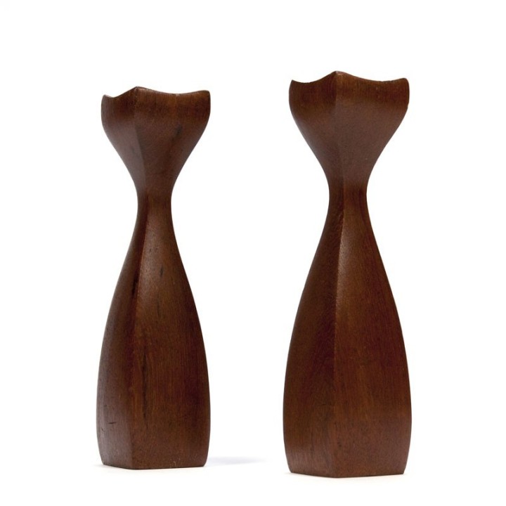 Deense vintage set van 2 teakhouten kandelaars