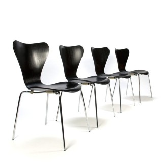 Vintage set 3107 vlinderstoelen ontwerp Arne Jacobsen voor Fritz Hansen