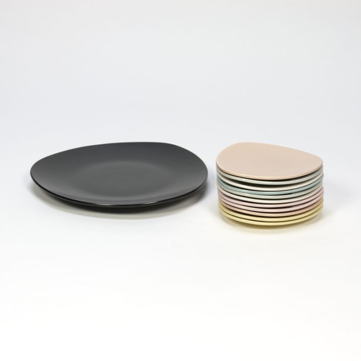 Vintage gebakstel van Flora Gouda