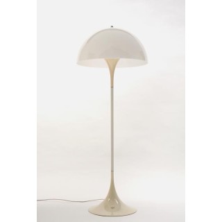 Panthella by Verner Panton - Louis Poulsen - Retro Studio