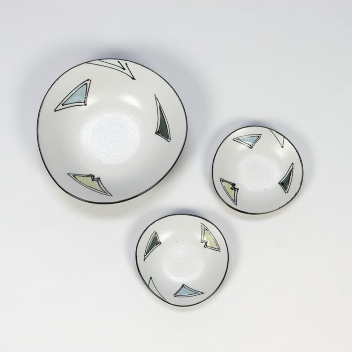 Vintage set van 3 aardewerken schaaltjes