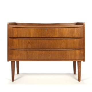 Vintage teak Danish chest of drawers