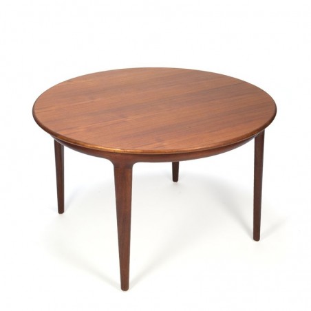 Round extendable Danish vintage dining table