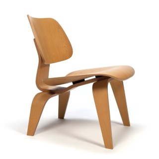 Eames LCW vitra lounge stoel