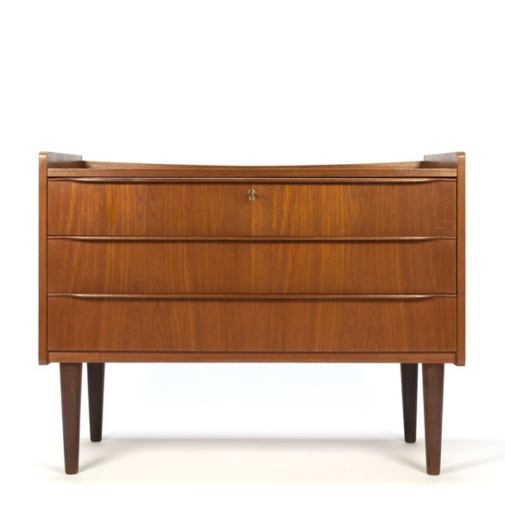 Vintage Deense teakhouten ladekast breed model