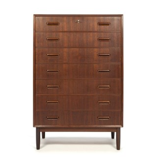 Vintage teak Danish dresser with 7 drawers