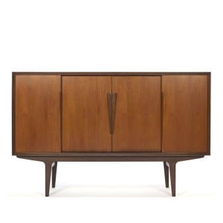 Deens vintage design dresosir halfhoog in teak