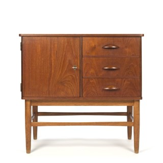 Deens vintage klein model teakhouten kastje