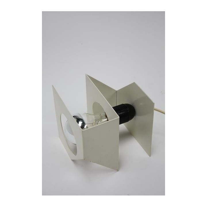 White metal table lamp - Retro Studio