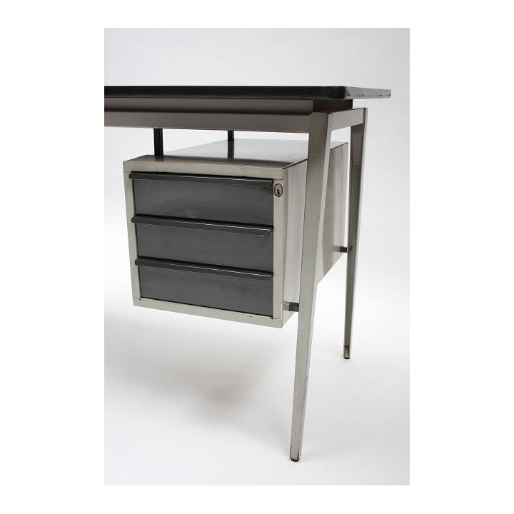 Industrieel buro Marko - Retro Studio