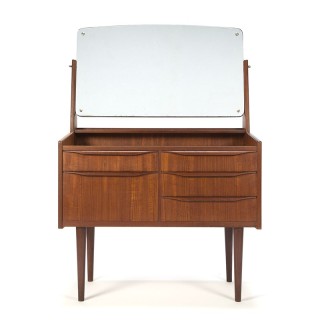 Deense kaptafel in teak vintage design