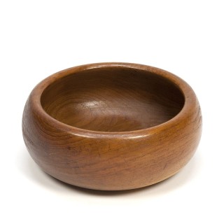 Fruit bowl of teak vintage