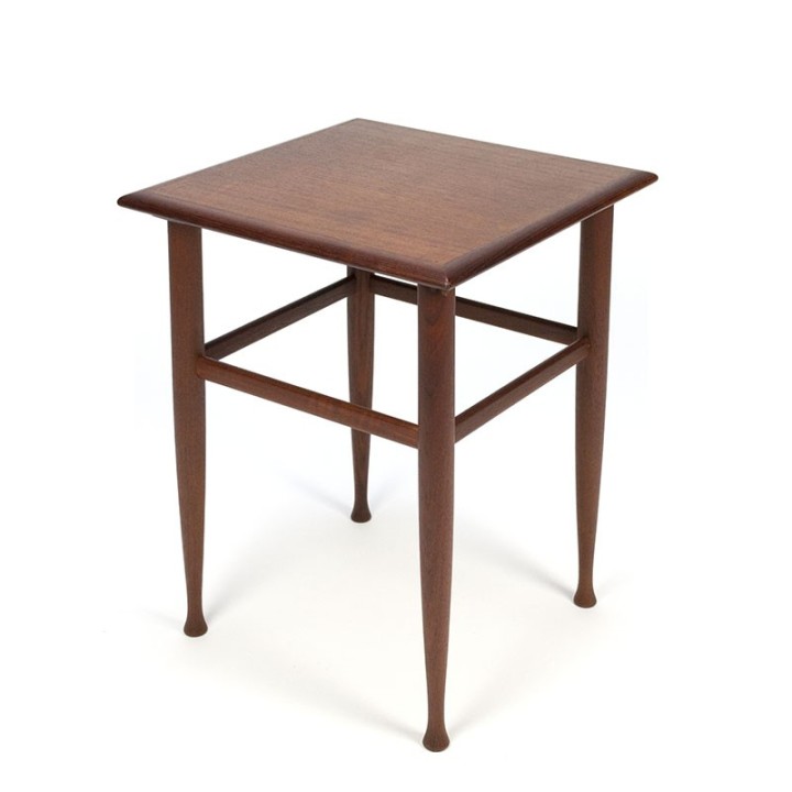 Vintage teakhouten planten en of bijzettafel