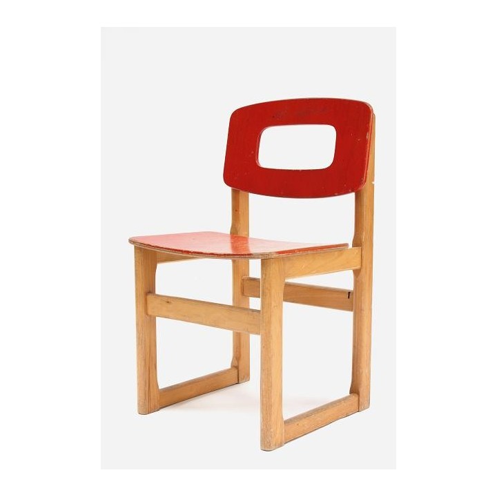 Red Hukit school chair - Retro Studio