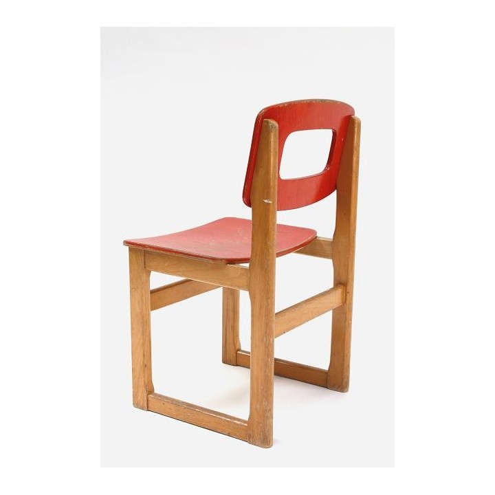 Red Hukit school chair - Retro Studio
