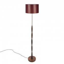 Vintage teakhouten vloerlamp met bordeaux rode kap