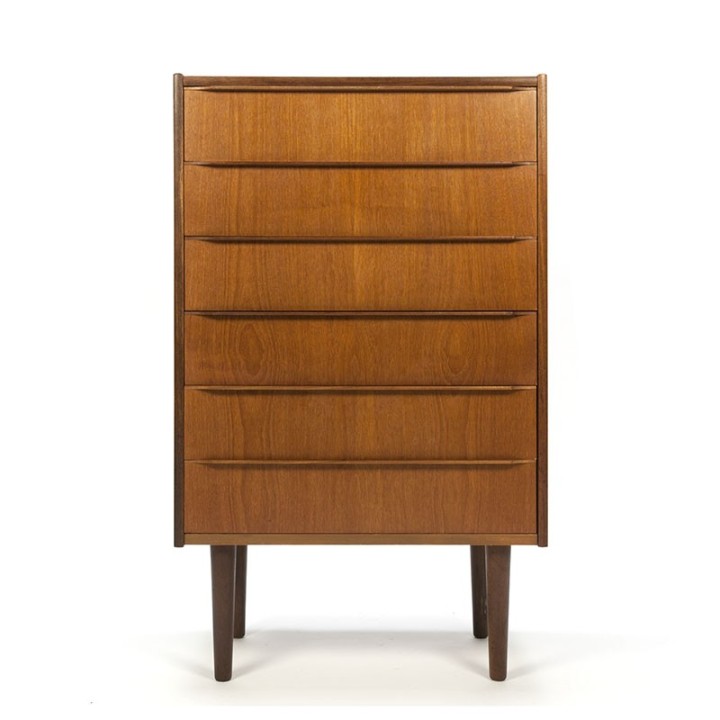 Smal model Deense vintage ladekast in teak