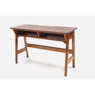 School desk in wood - Retro Studio