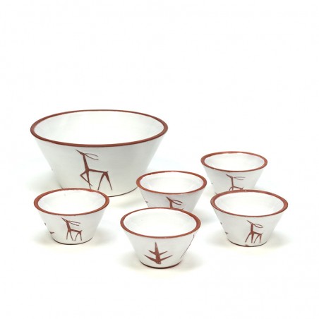 Vintage 6-piece earthenware bowls with deer