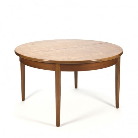 Round vintage dining table in teak with extendable leaf