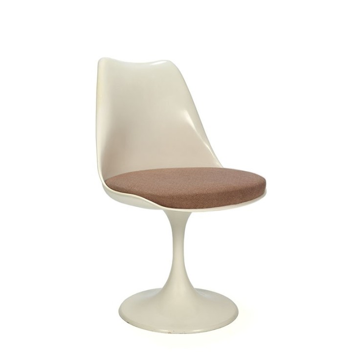 Vintage tulip chair