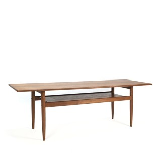 Vintage Deense teakhouten salontafel met magazine ruimte