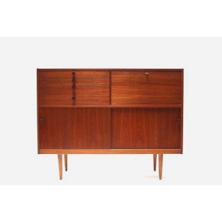 Hoog dressoir door Troeds Bj - Retro Studio