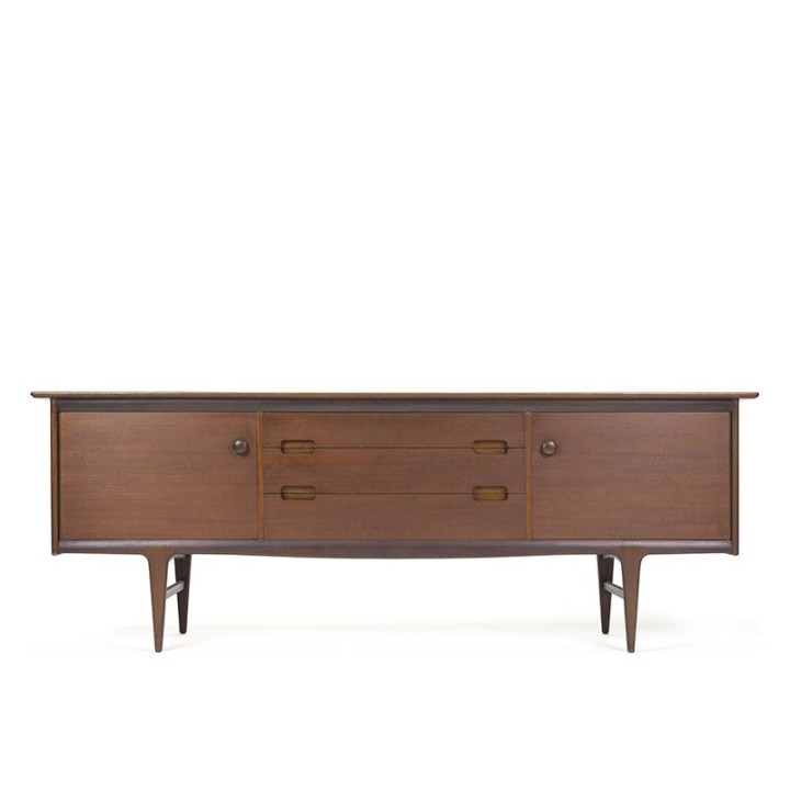Vintage dressoir in teak ontwerp John Herbert voor Younger