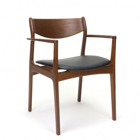 Vintage teakhouten stoel met armleuning ontwerp P.E. Jørgensen