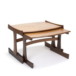 Set vintage XL nesttafels in teakhout