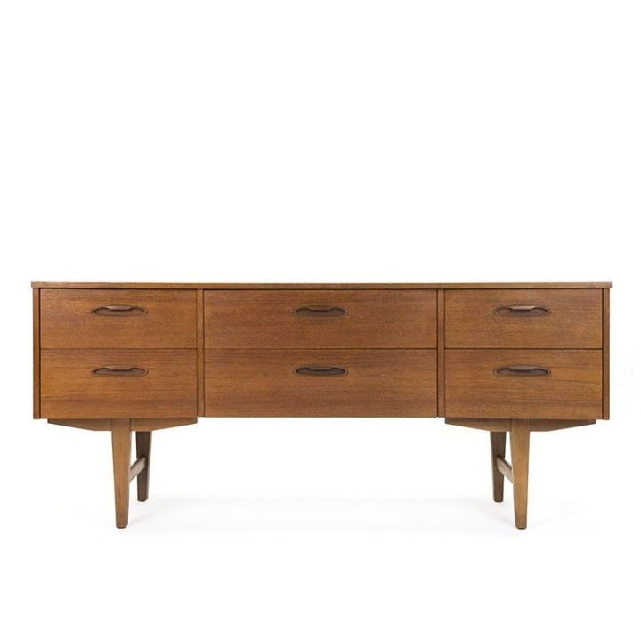 Mid-century vintage klein model dressoir in teak