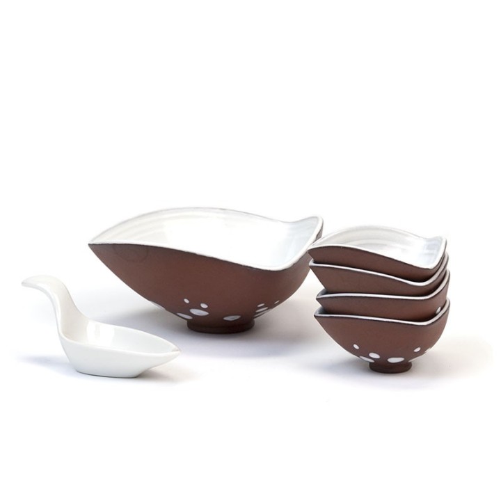 Earthenware vintage peanut set from the fifties / sixties