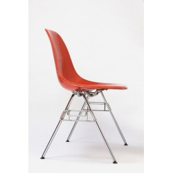 Eames DSS stoel in oranje