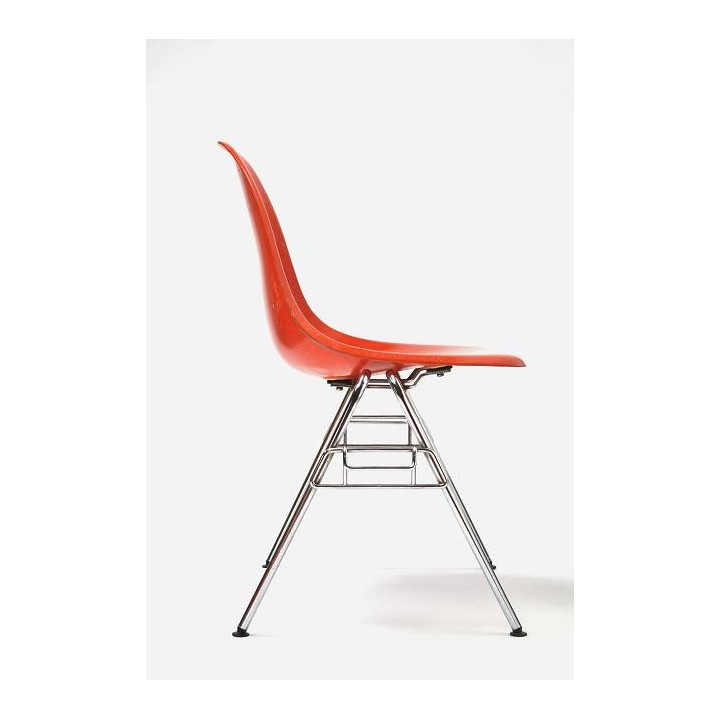 Eames DSS chair in orange - Retro Studio