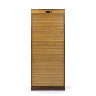 Groot model vintage Deense archiefkast in eiken en teak