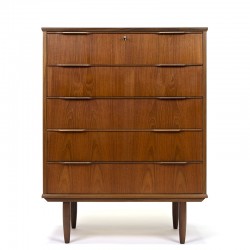Large model vintage Danish chest of drawers with 5 drawers