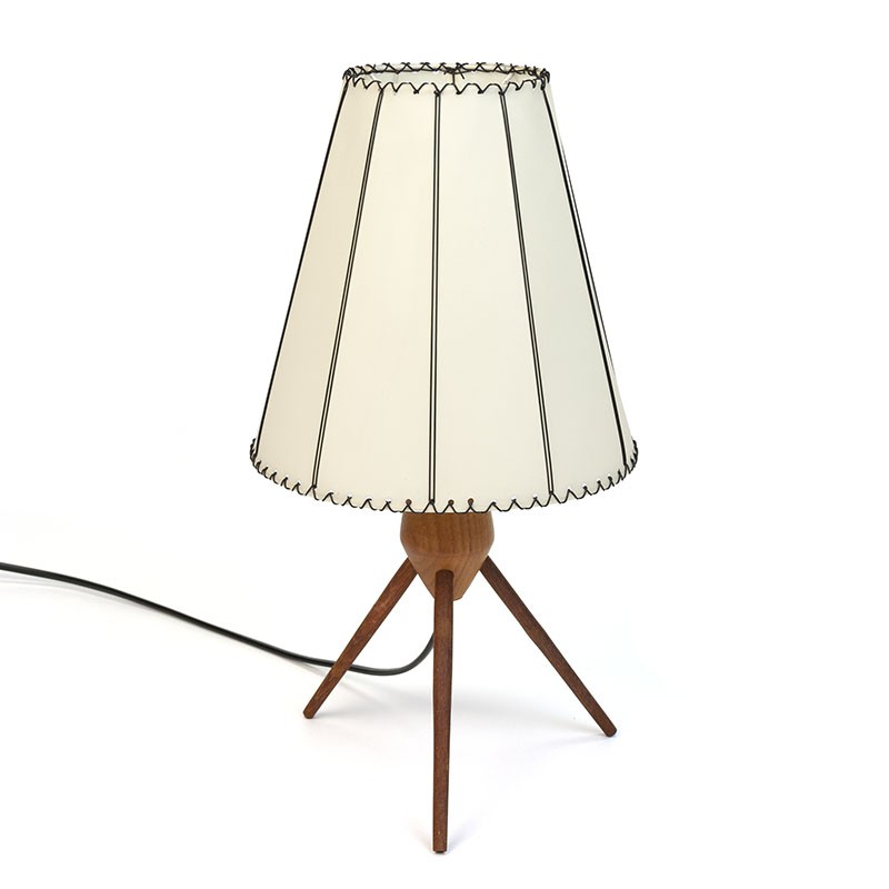 Danish vintage table lamp on 3 legs with shade